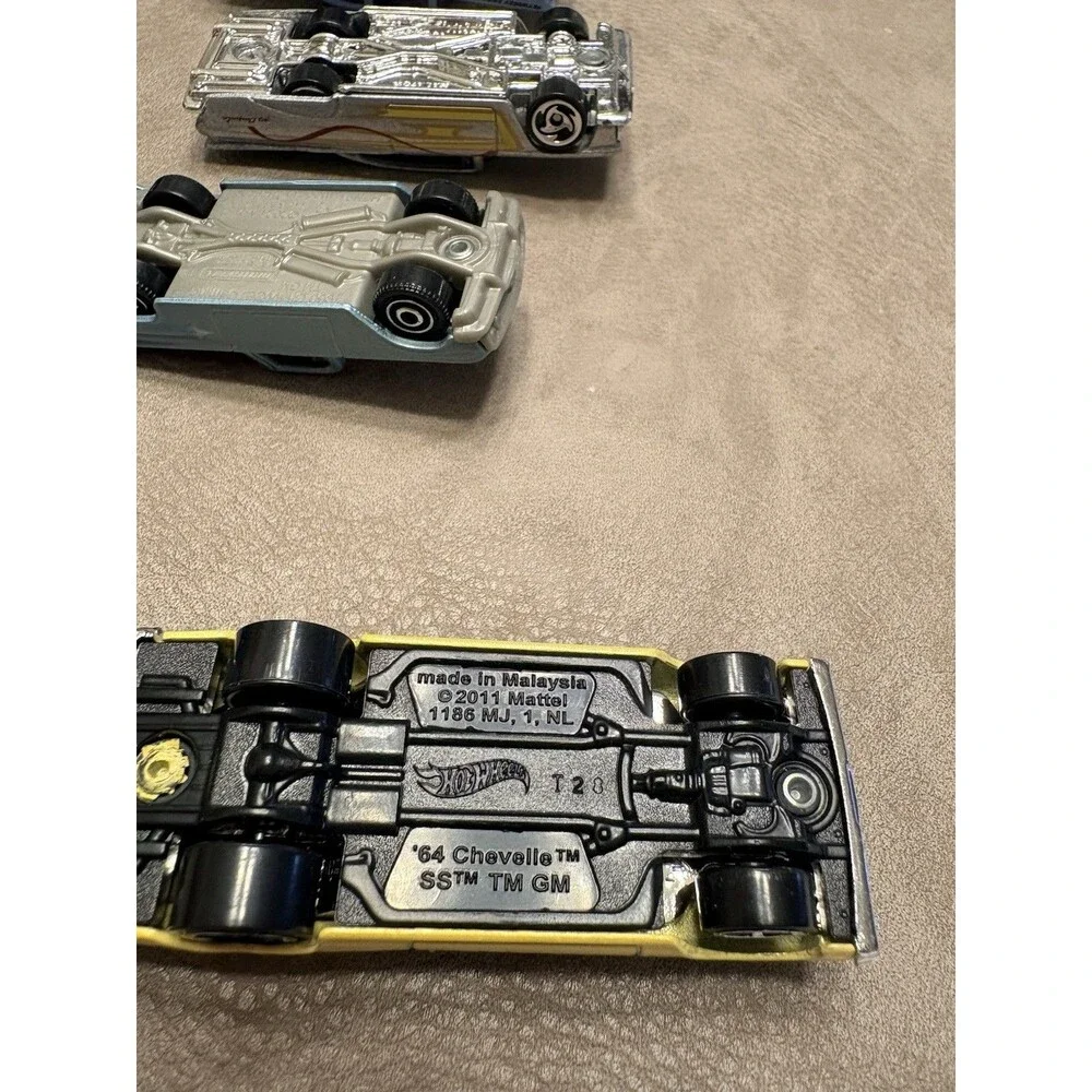 Lot of 7 Chevy Diecast Cars Hot Wheels 1957 Bel Air 64 Chevelle 68 Nova Mint